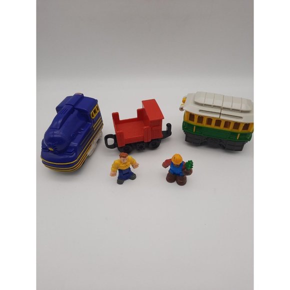 2006 Mattel GeoTrax Toy Train Engine Cargo Trolley & 2 Figures Lot of 5 - Picture 1 of 12